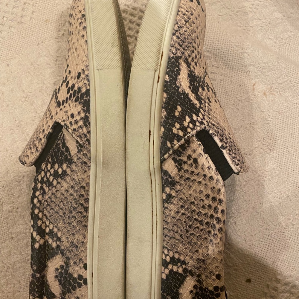 a new day Snake Print Slip-On Shoes - Black and Tan-Size 8 - Picture 4 of 7